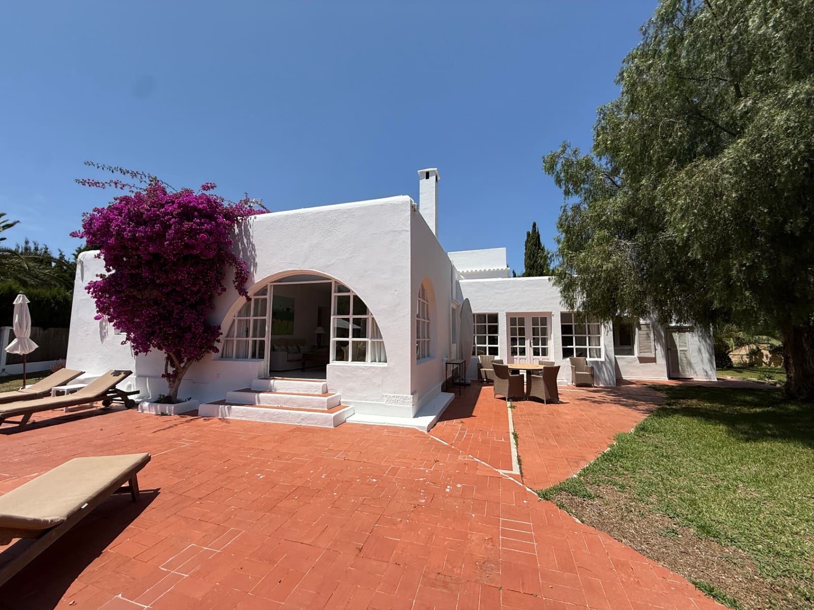 5 soveværelse Villa til salg i Santa Eulalia / Santa Eularia med swimmingpool garage - € 1.850.000 (Ref: 9877556)