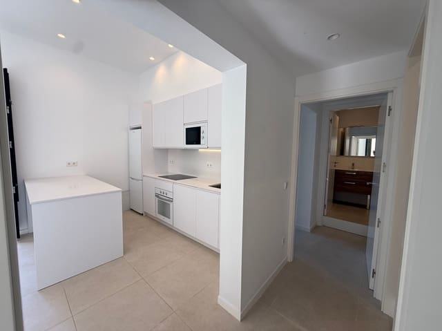 Apartamento de 2 habitaciones en Ibiza / Eivissa ciudad en venta - 790.000 € (Ref: 9890946)