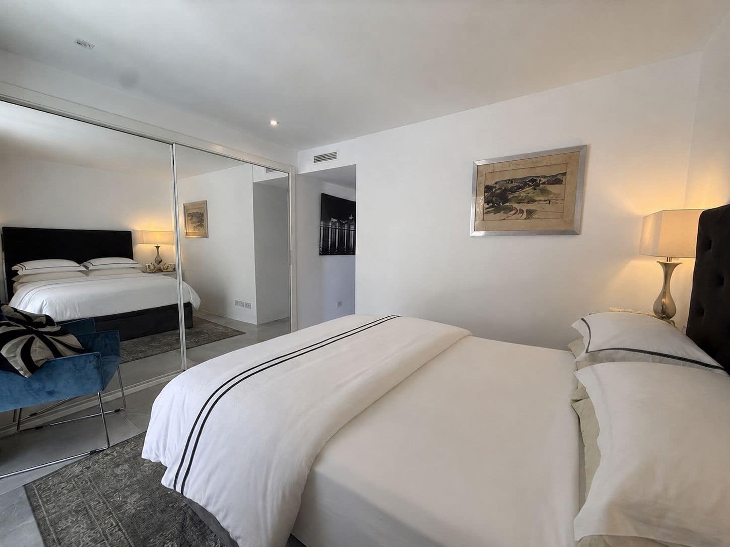 2 chambre Appartement à vendre à Talamanca avec piscine garage - 998 500 € (Ref: 9912235)