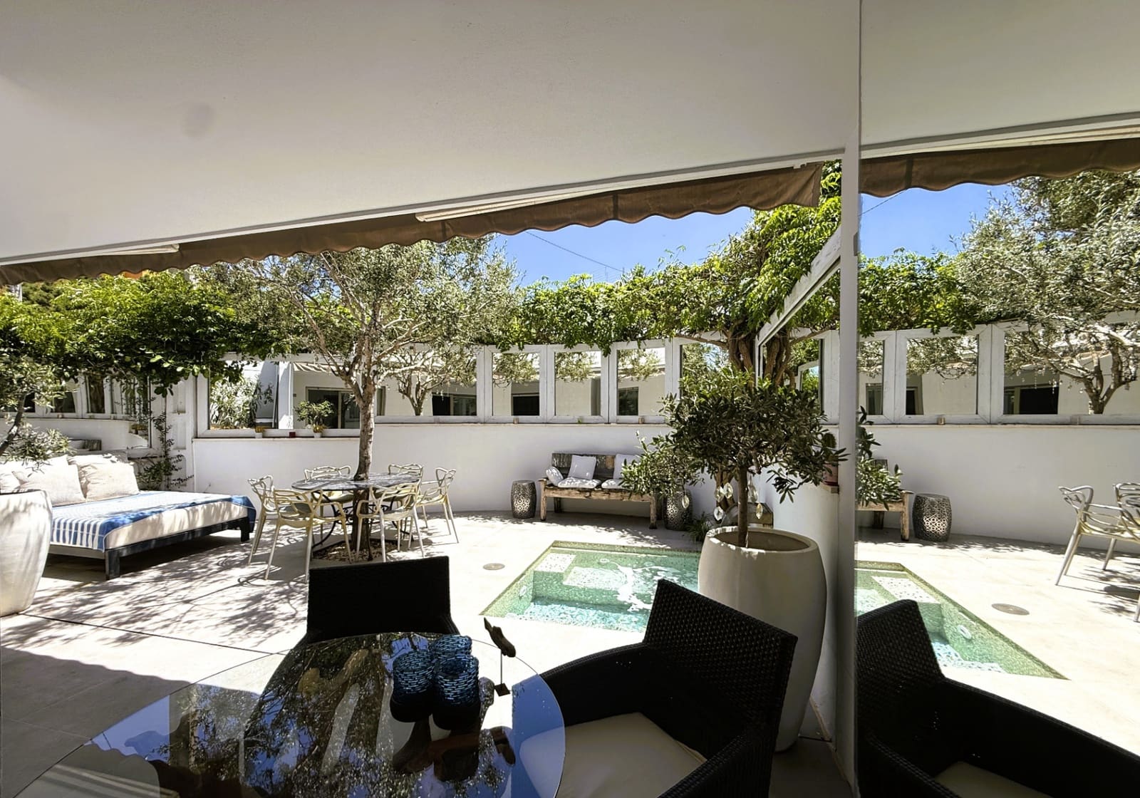 2 chambre Appartement à vendre à Talamanca avec piscine garage - 998 500 € (Ref: 9912235)
