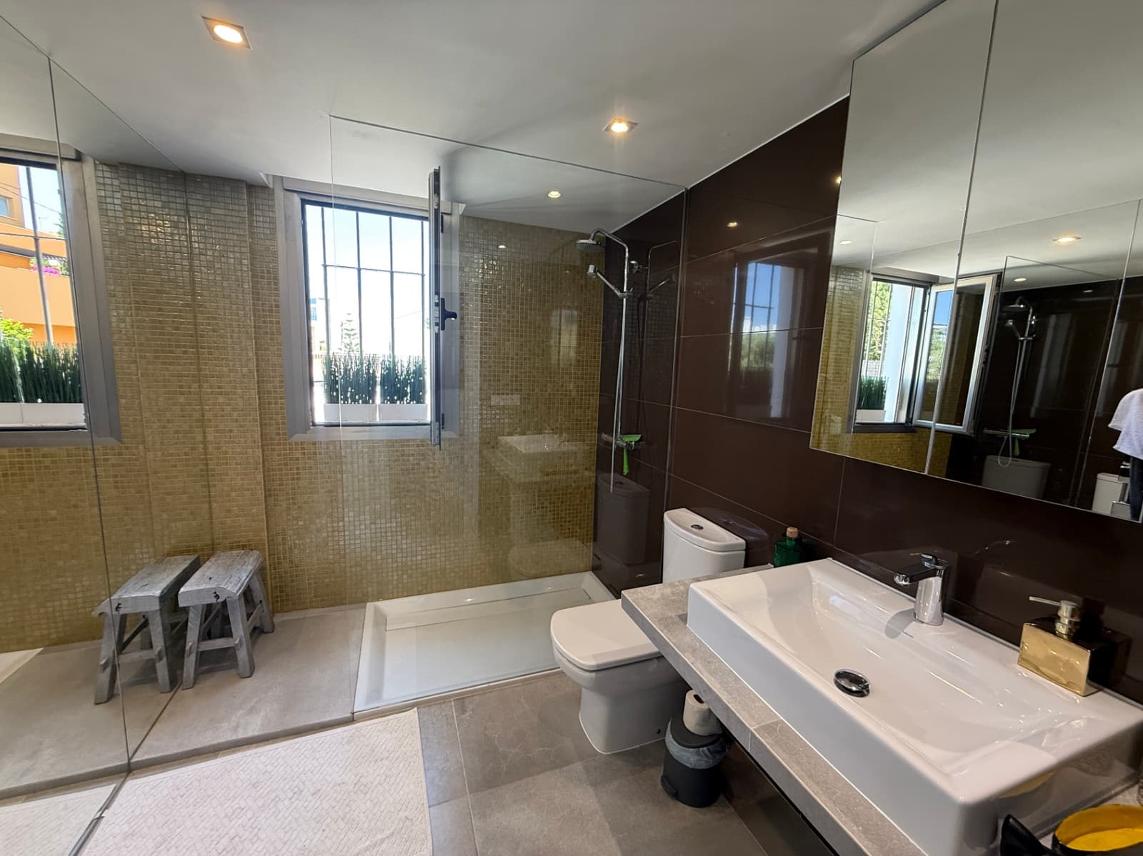 2 chambre Appartement à vendre à Talamanca avec piscine garage - 998 500 € (Ref: 9912235)