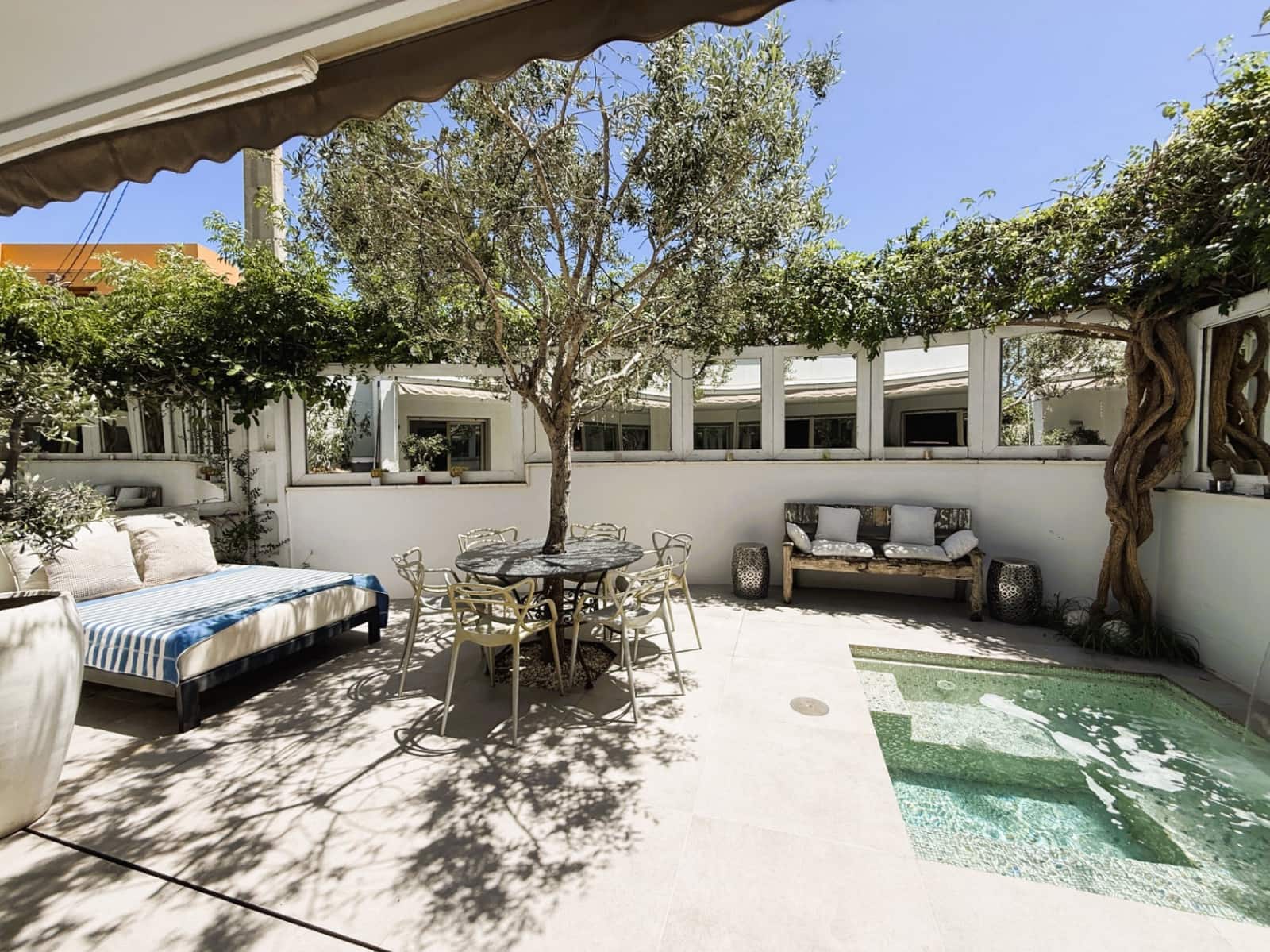 2 chambre Appartement à vendre à Talamanca avec piscine garage - 998 500 € (Ref: 9912235)