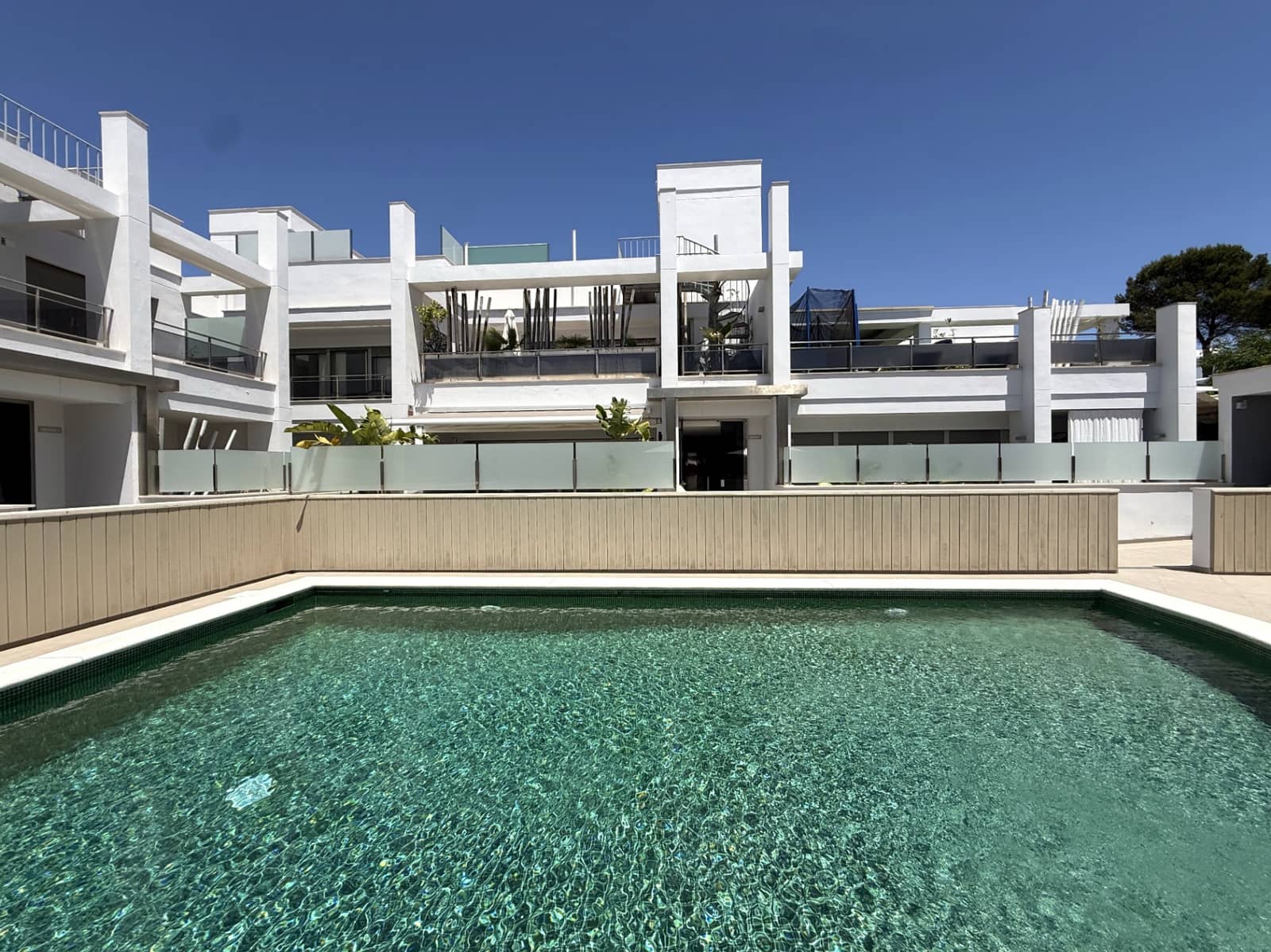 2 chambre Appartement à vendre à Talamanca avec piscine garage - 998 500 € (Ref: 9912235)