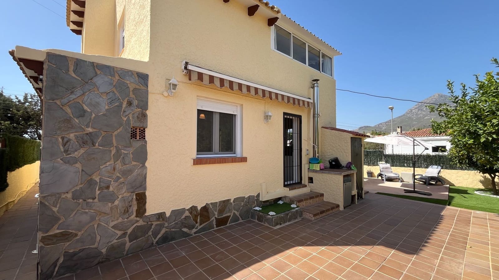 3 slaapkamer Villa te koop in La Nucia met zwembad garage - € 460.000 (Ref: 10048685)