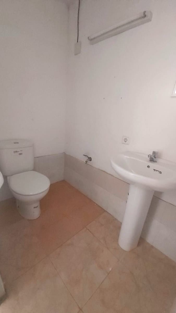Commercieel te koop in La Nucia - € 138.000 (Ref: 10048686)
