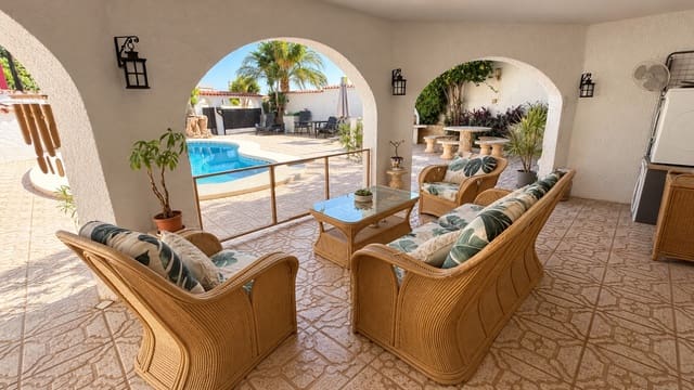 4 Zimmer Villa zu verkaufen in Escandinavia - Cautivador, Alfaz del Pi / L'Alfàs del Pi mit Pool Garage - 525.000 € (Ref: 10066983)