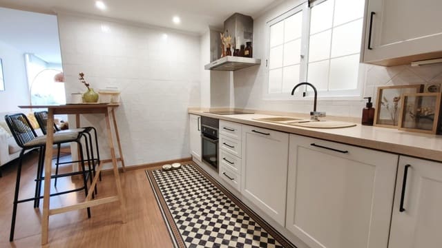 3 chambre Appartement à vendre à Alfaz del Pi / L'Alfàs del Pi avec garage - 290 000 € (Ref: 10131117)