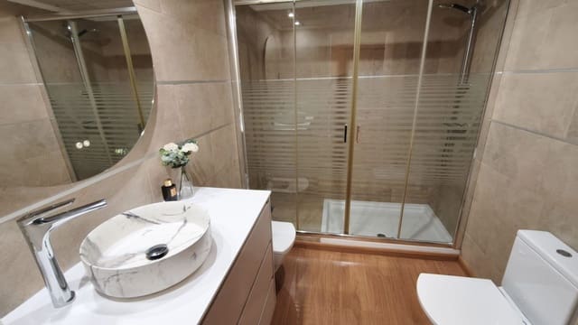 3 chambre Appartement à vendre à Alfaz del Pi / L'Alfàs del Pi avec garage - 290 000 € (Ref: 10131117)