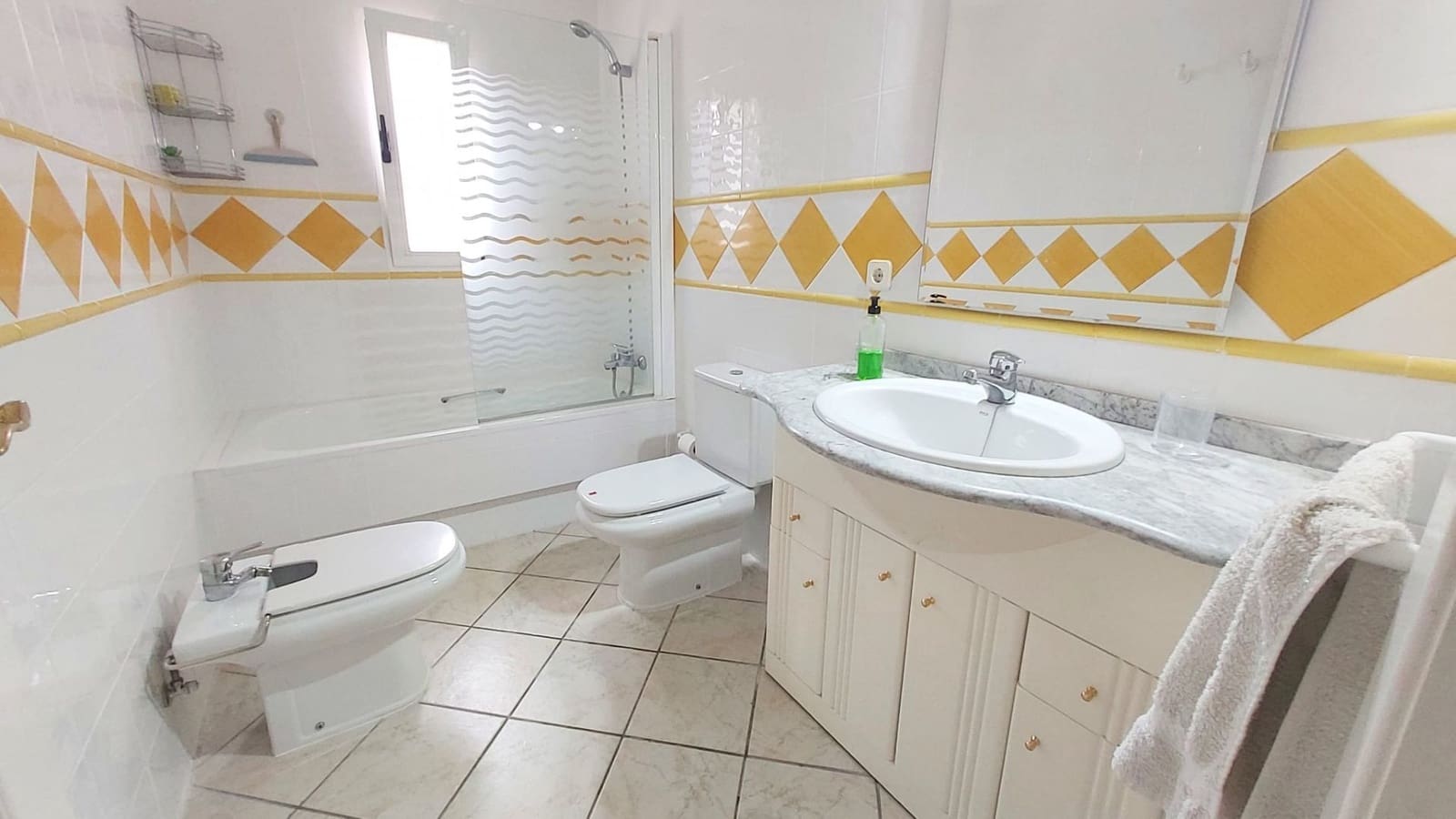 3 soveværelse Villa til salg i La Nucia med swimmingpool garage - € 540.000 (Ref: 10173133)