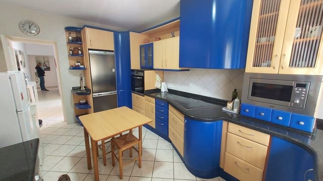 3 soveværelse Villa til salg i La Nucia med swimmingpool garage - € 540.000 (Ref: 10173133)