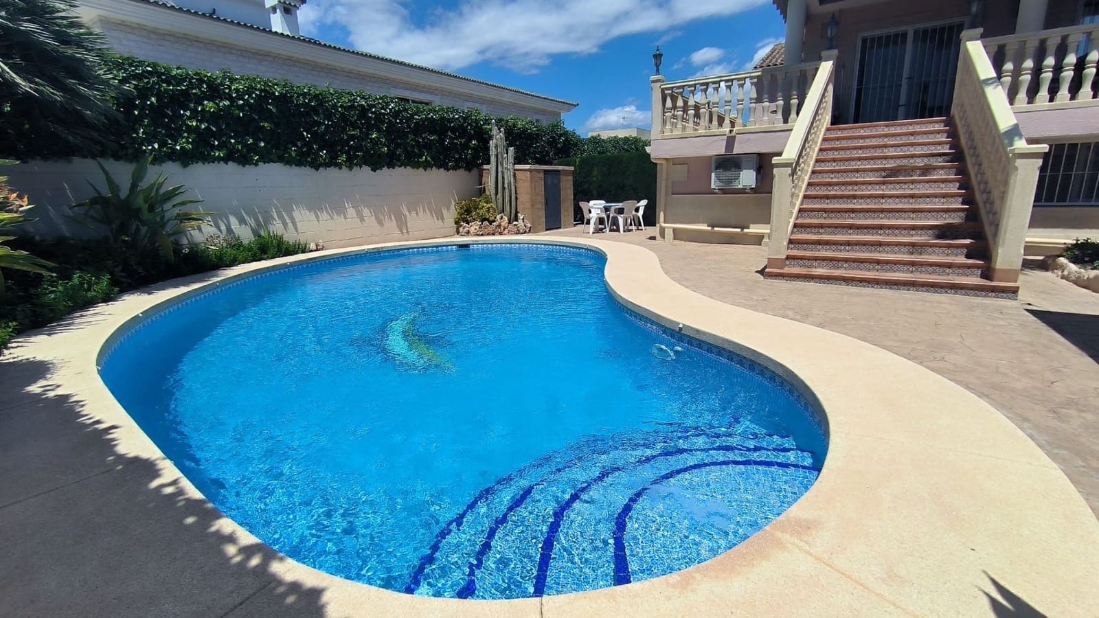 7 soveværelse Villa til salg i Alfaz del Pi / L'Alfas del Pi med swimmingpool garage - € 830.000 (Ref: 3559897)