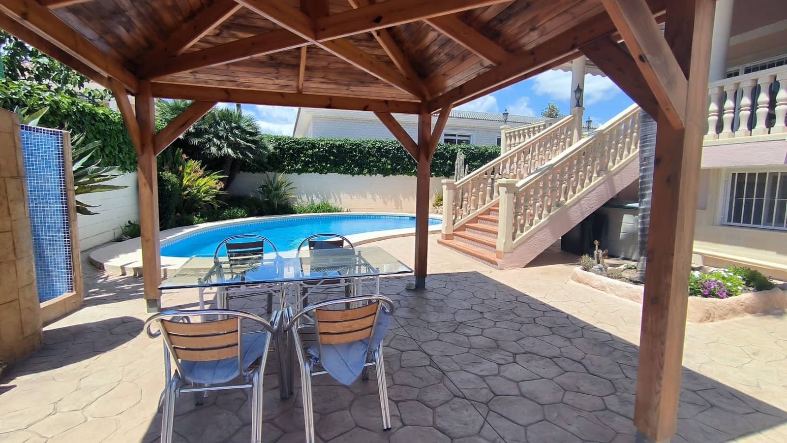 7 soveværelse Villa til salg i Alfaz del Pi / L'Alfas del Pi med swimmingpool garage - € 830.000 (Ref: 3559897)