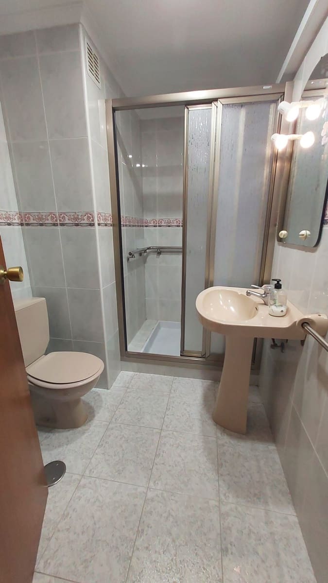 4 soveværelse Lejlighed til salg i Benidorm med garage - € 555.000 (Ref: 7550433)