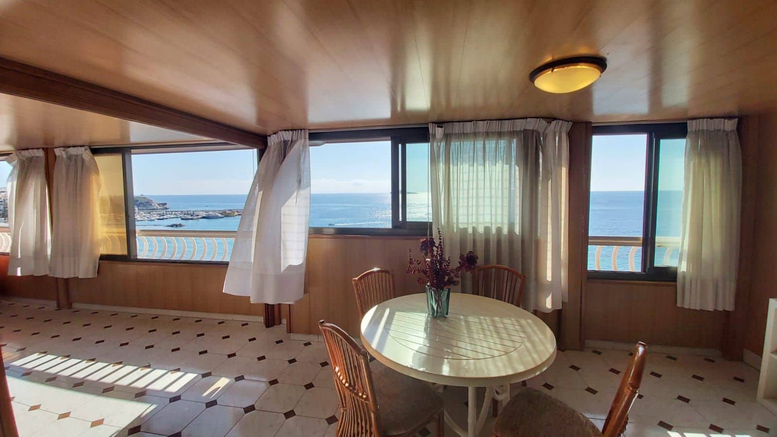 4 soveværelse Lejlighed til salg i Benidorm med garage - € 555.000 (Ref: 7550433)