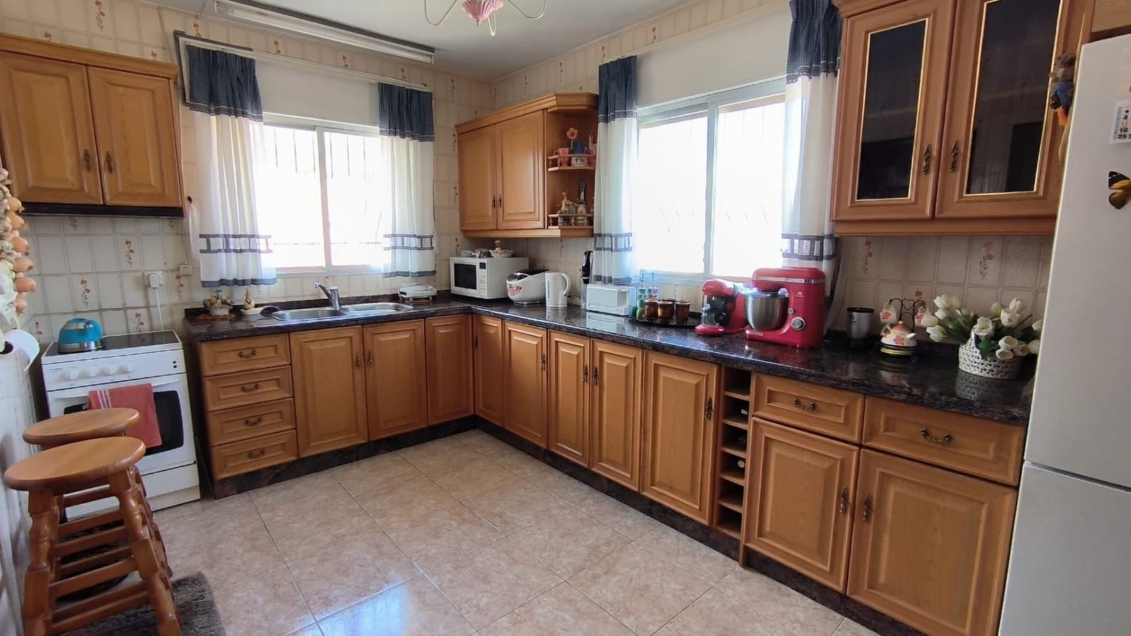 Chalet de 3 habitaciones en Alfaz del Pi / L'Alfàs del Pi en venta con piscina garaje - 490.000 € (Ref: 7776631)