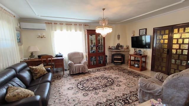 Chalet de 3 habitaciones en Alfaz del Pi / L'Alfàs del Pi en venta con piscina garaje - 490.000 € (Ref: 7776631)