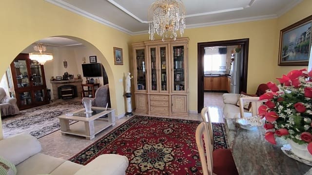 Chalet de 3 habitaciones en Alfaz del Pi / L'Alfàs del Pi en venta con piscina garaje - 490.000 € (Ref: 7776631)