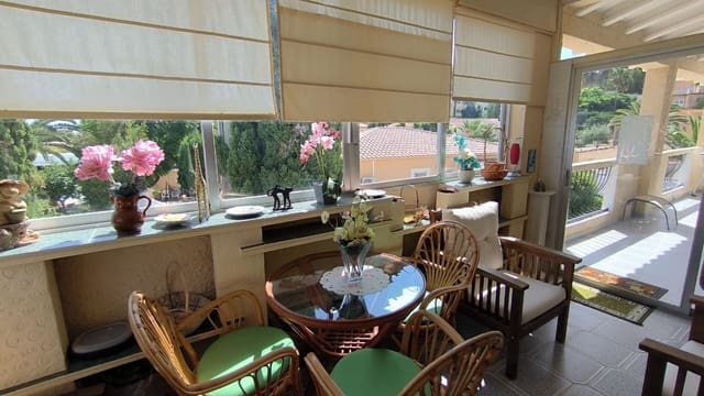 Chalet de 3 habitaciones en Alfaz del Pi / L'Alfàs del Pi en venta con piscina garaje - 490.000 € (Ref: 7776631)