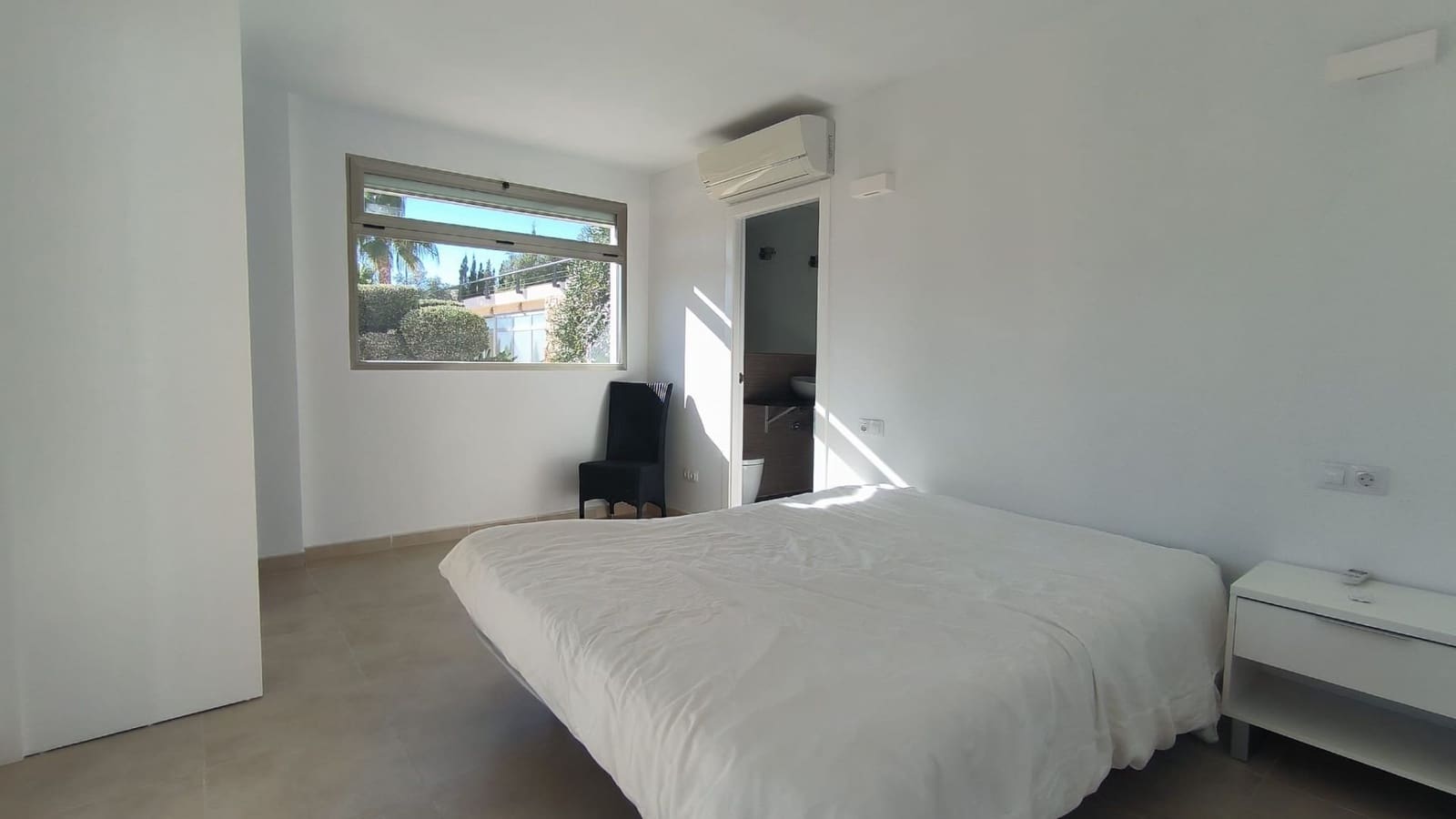 5 bedroom Villa for sale in Altea with pool garage - € 1,100,000 (Ref: 7957188)