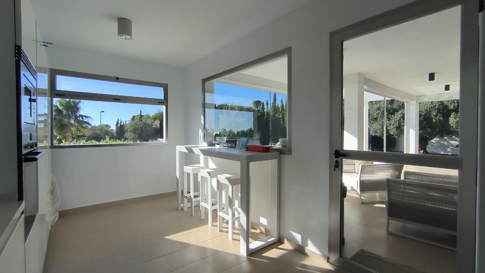 5 bedroom Villa for sale in Altea with pool garage - € 1,100,000 (Ref: 7957188)