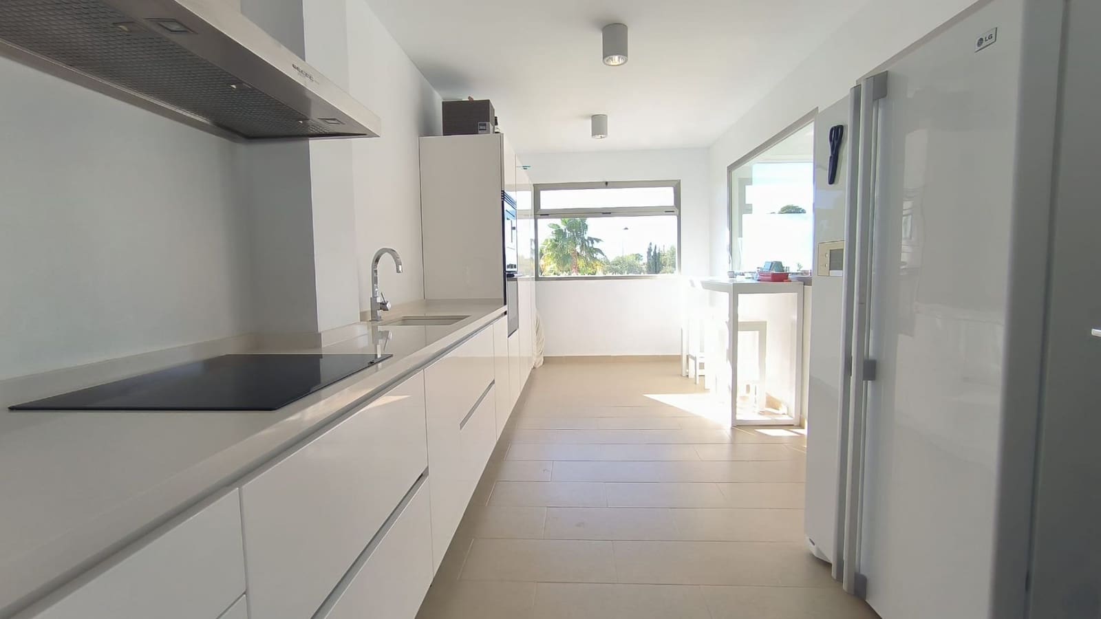 5 bedroom Villa for sale in Altea with pool garage - € 1,100,000 (Ref: 7957188)