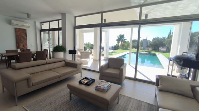 5 bedroom Villa for sale in Altea with pool garage - € 1,100,000 (Ref: 7957188)