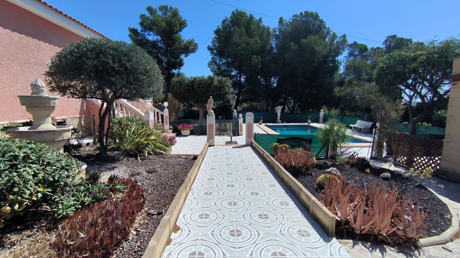 4 sypialnia Willa na sprzedaż w La Nucia z basenem garażem - 560 000 € (Ref: 8242143)