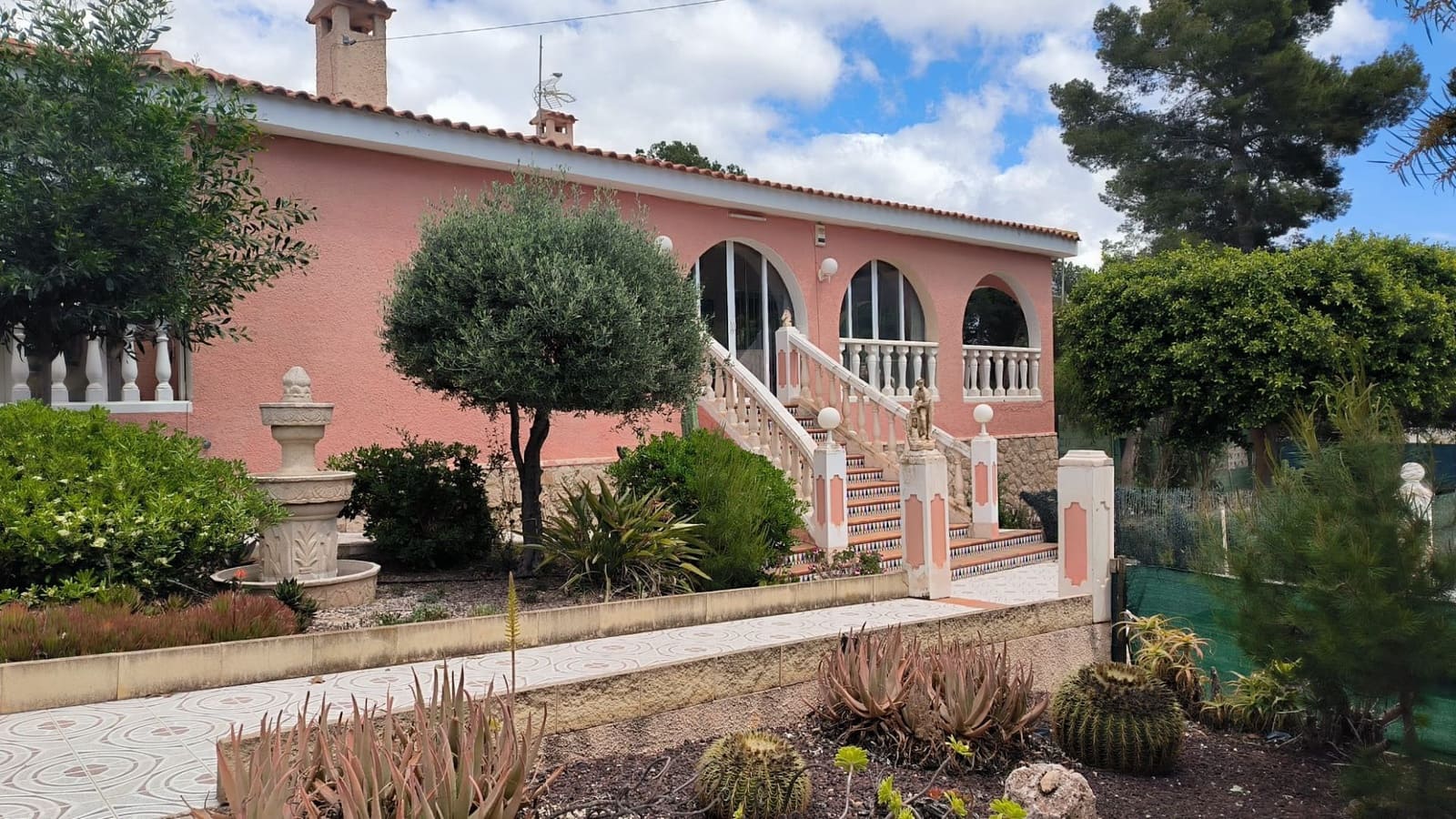 4 sypialnia Willa na sprzedaż w La Nucia z basenem garażem - 560 000 € (Ref: 8242143)