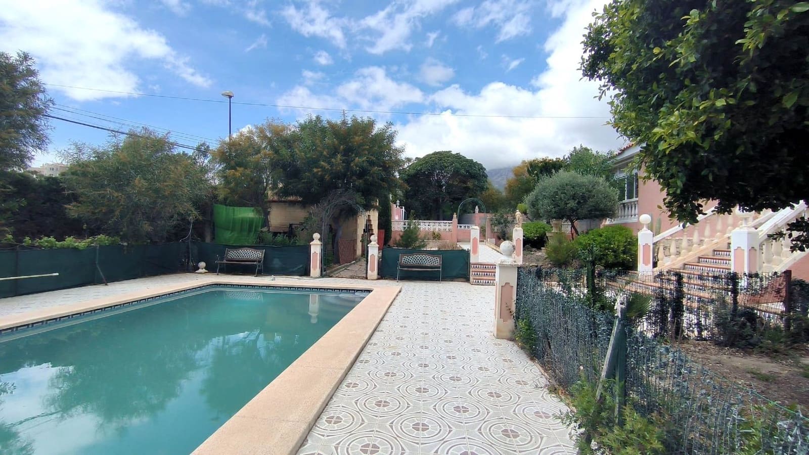 4 sypialnia Willa na sprzedaż w La Nucia z basenem garażem - 560 000 € (Ref: 8242143)