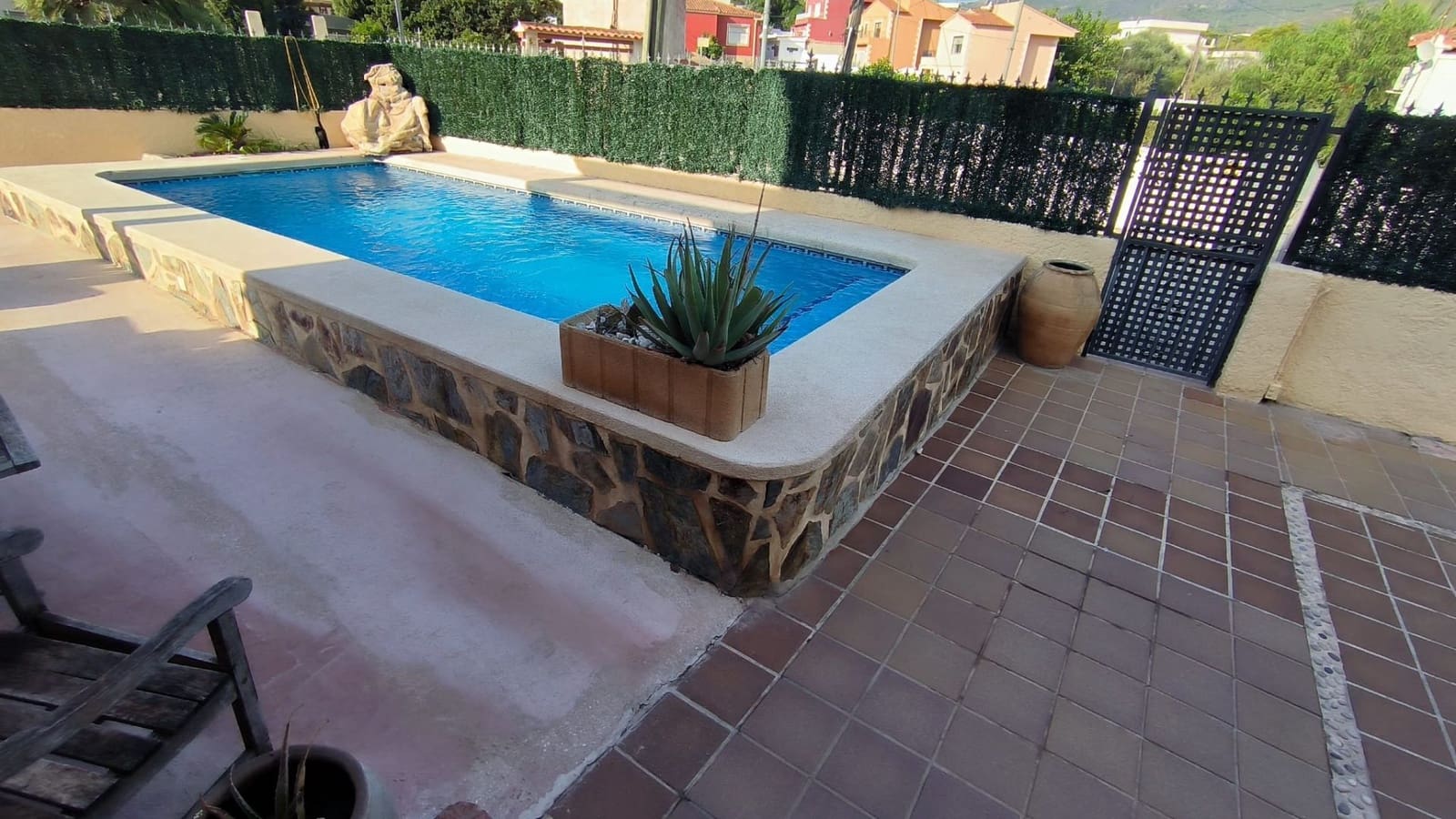4 bedroom Villa for sale in La Nucia with pool garage - € 349,000 (Ref: 8546698)