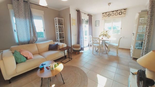 Chalet de 4 habitaciones en La Nucia en venta con piscina garaje - 349.000 € (Ref: 8546698)