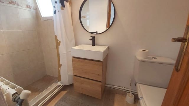 Chalet de 4 habitaciones en La Nucia en venta con piscina garaje - 349.000 € (Ref: 8546698)