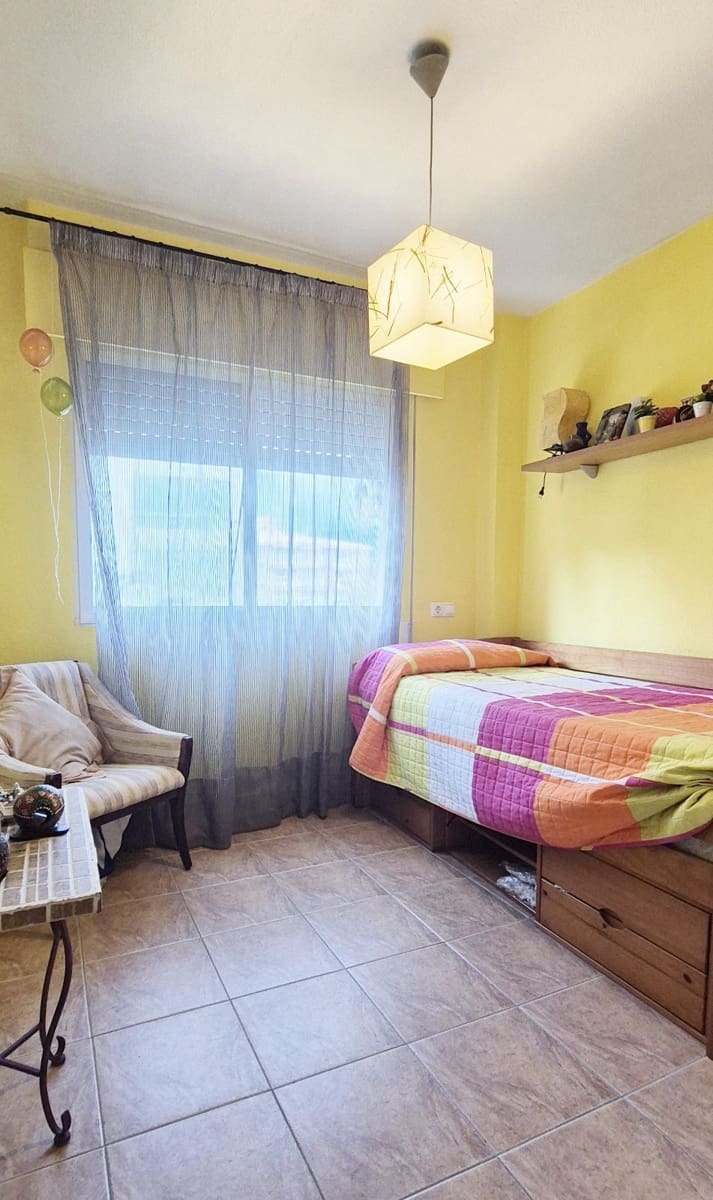 3 makuuhuone Huoneisto myytävänä paikassa Albir mukana uima-altaan 
autotalli - 275 000 € (Ref: 8640739)