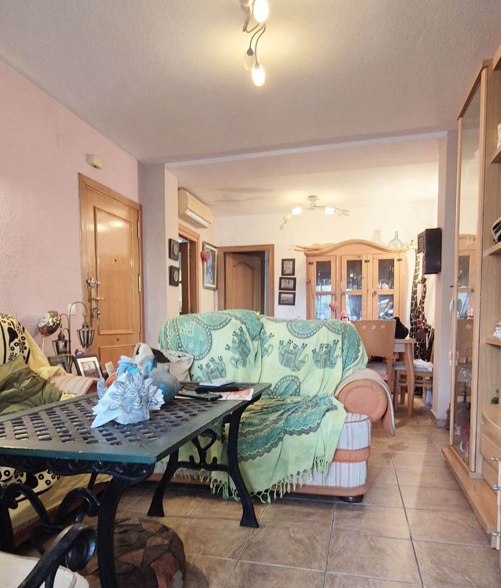 3 makuuhuone Huoneisto myytävänä paikassa Albir mukana uima-altaan 
autotalli - 275 000 € (Ref: 8640739)