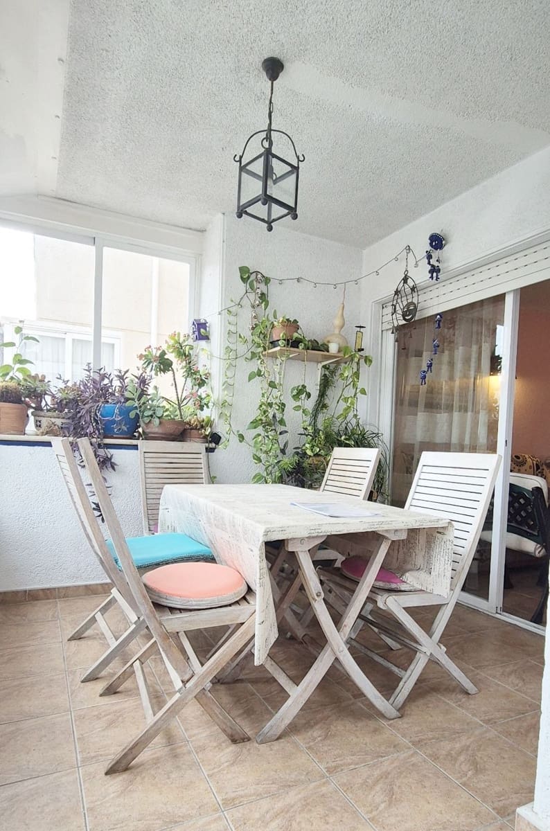 3 makuuhuone Huoneisto myytävänä paikassa Albir mukana uima-altaan 
autotalli - 275 000 € (Ref: 8640739)