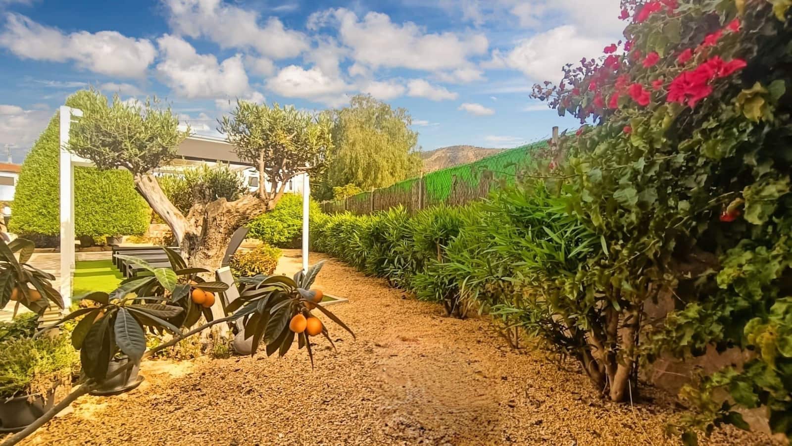 6 bedroom Villa for sale in Albir with pool garage - € 1,100,000 (Ref: 9019772)