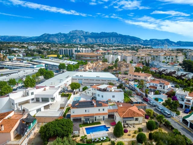 6 sypialnia Willa na sprzedaż w Albir, Alfaz del Pi / L'Alfàs del Pi z basenem garażem - 1 100 000 € (Ref: 9019772)