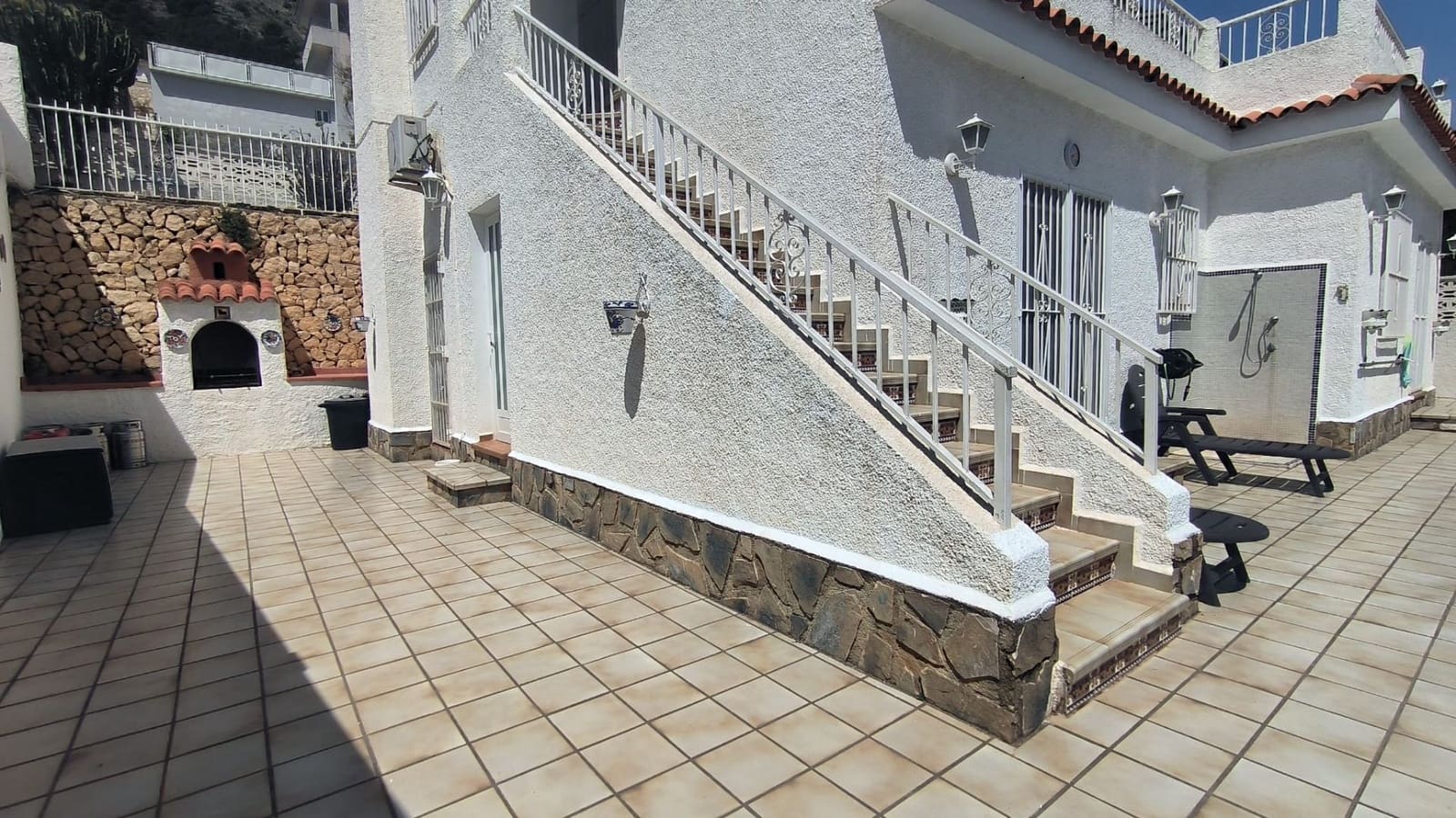 3 bedroom Villa for sale in Callosa d'En Sarria with pool garage - € 359,000 (Ref: 9022843)