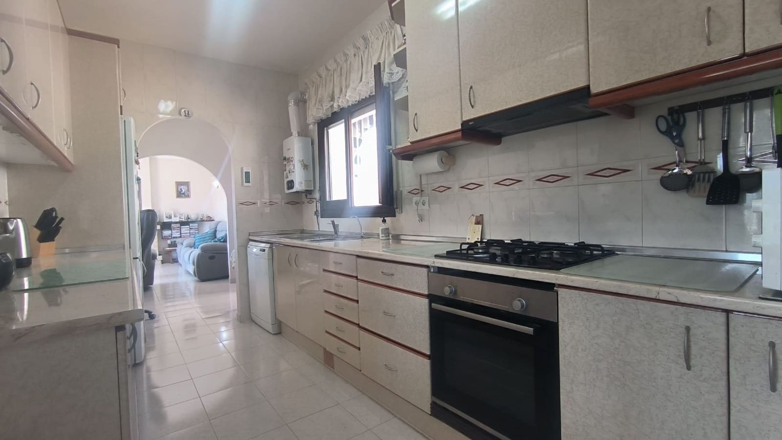 3 bedroom Villa for sale in Callosa d'En Sarria with pool garage - € 359,000 (Ref: 9022843)