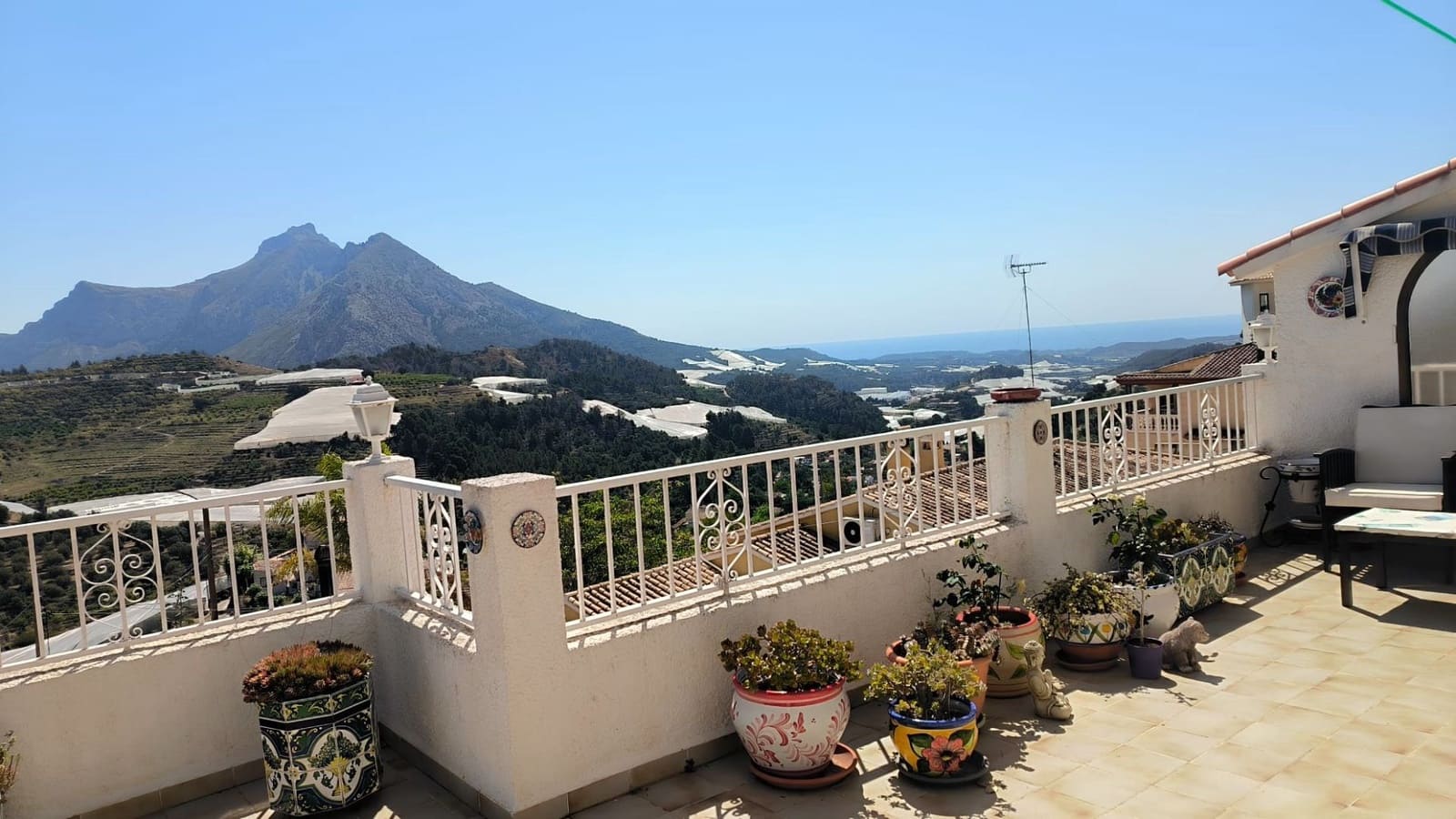 3 bedroom Villa for sale in Callosa d'En Sarria with pool garage - € 359,000 (Ref: 9022843)