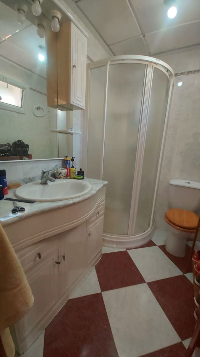 4 bedroom Villa for sale in Alfaz del Pi / L'Alfas del Pi - € 360,000 (Ref: 9097852)