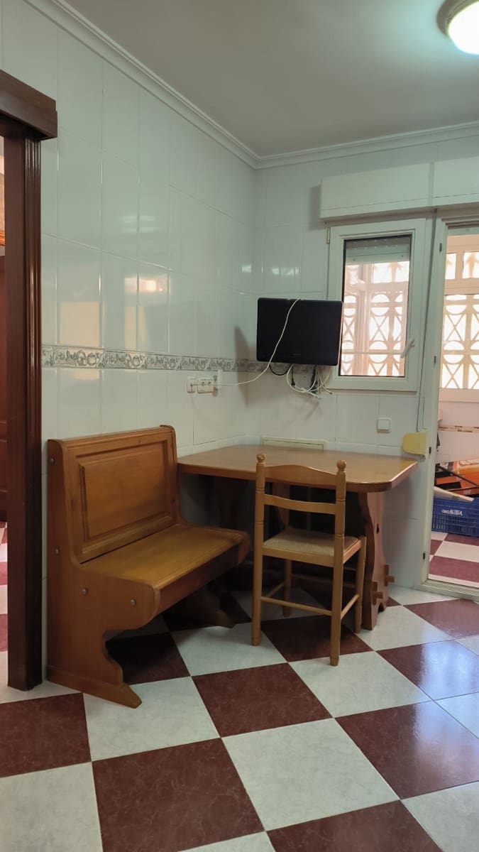 4 bedroom Villa for sale in Alfaz del Pi / L'Alfas del Pi - € 360,000 (Ref: 9097852)