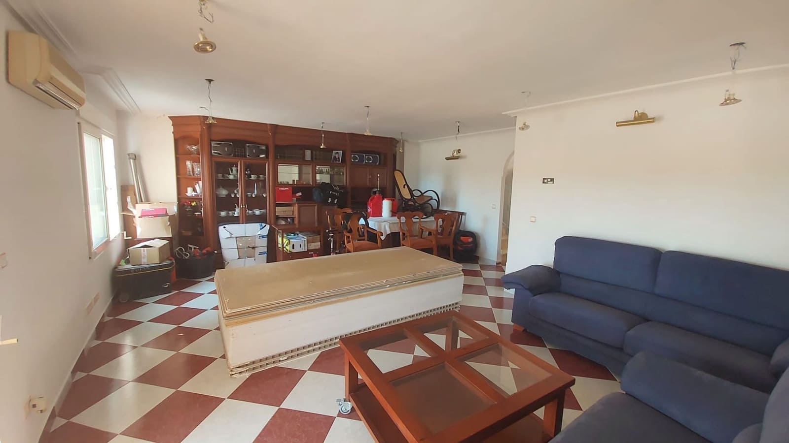 4 bedroom Villa for sale in Alfaz del Pi / L'Alfas del Pi - € 360,000 (Ref: 9097852)