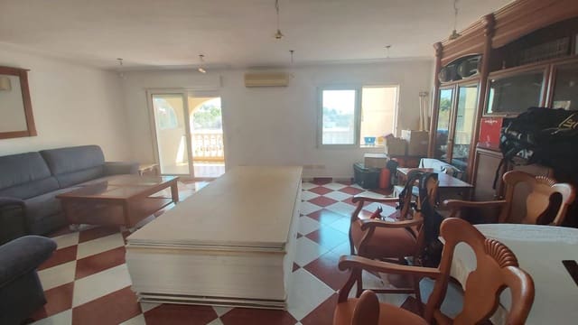 Chalet de 4 habitaciones en Alfaz del Pi / L'Alfàs del Pi en venta - 360.000 € (Ref: 9097852)