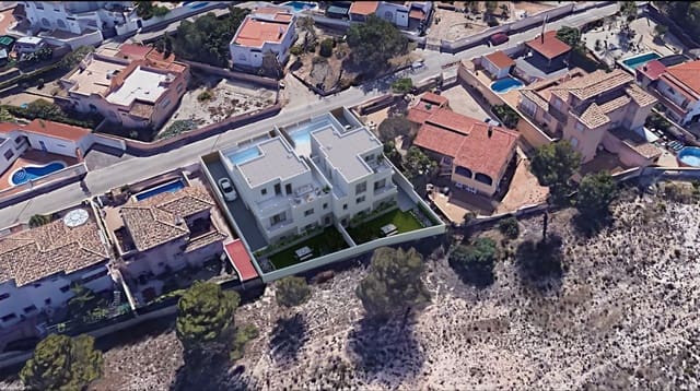Chalet de 3 habitaciones en Alfaz del Pi / L'Alfàs del Pi en venta con piscina garaje - 745.000 € (Ref: 9111825)