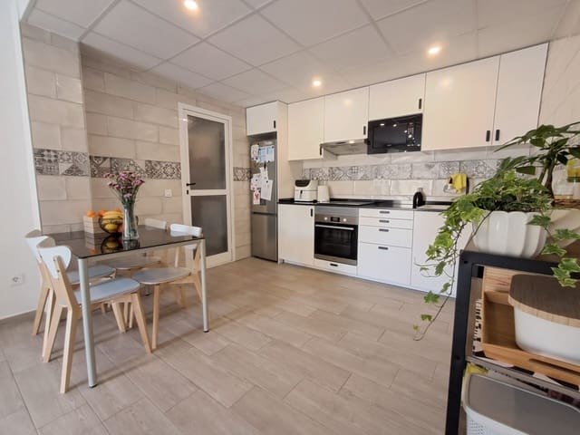 5 soveværelse Villa til salg i La Nucia med swimmingpool garage - € 440.000 (Ref: 9159240)