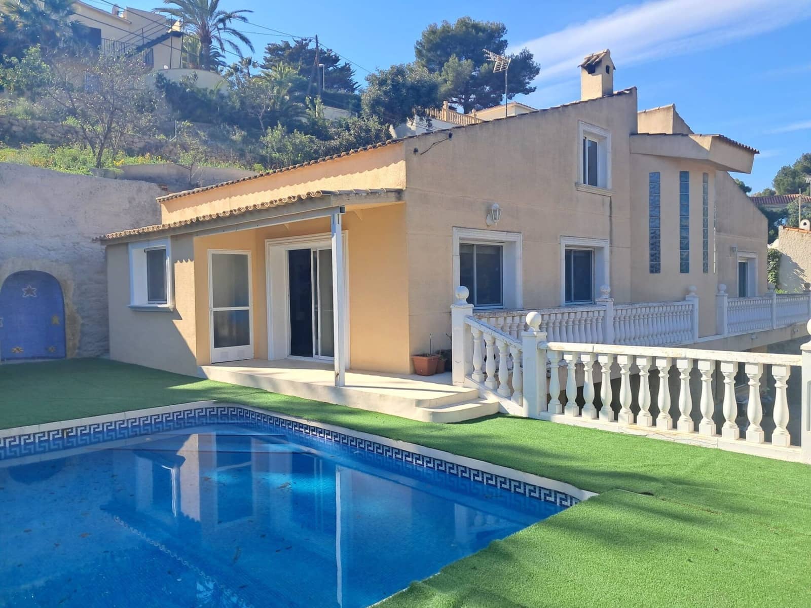 Chalet de 5 habitaciones en La Nucia en venta con piscina garaje - 440.000 € (Ref: 9159240)