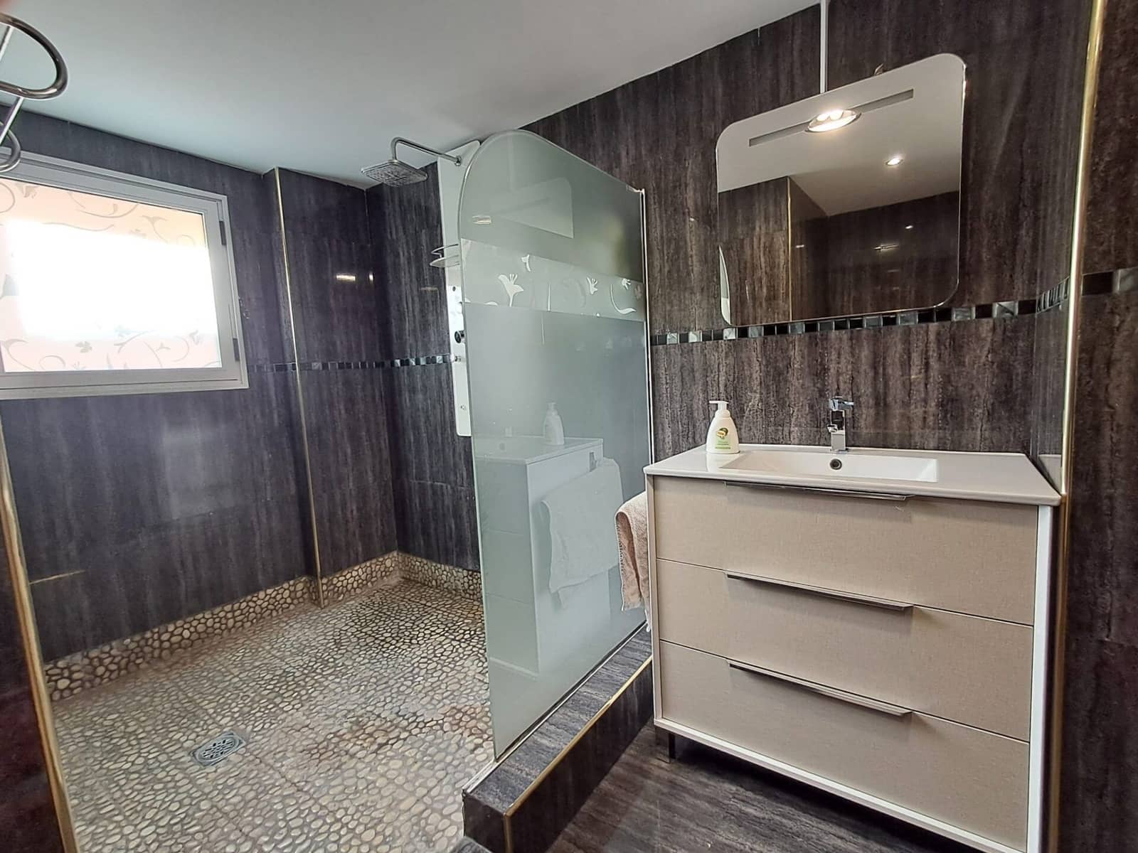 Chalet de 5 habitaciones en La Nucia en venta con piscina garaje - 440.000 € (Ref: 9159240)