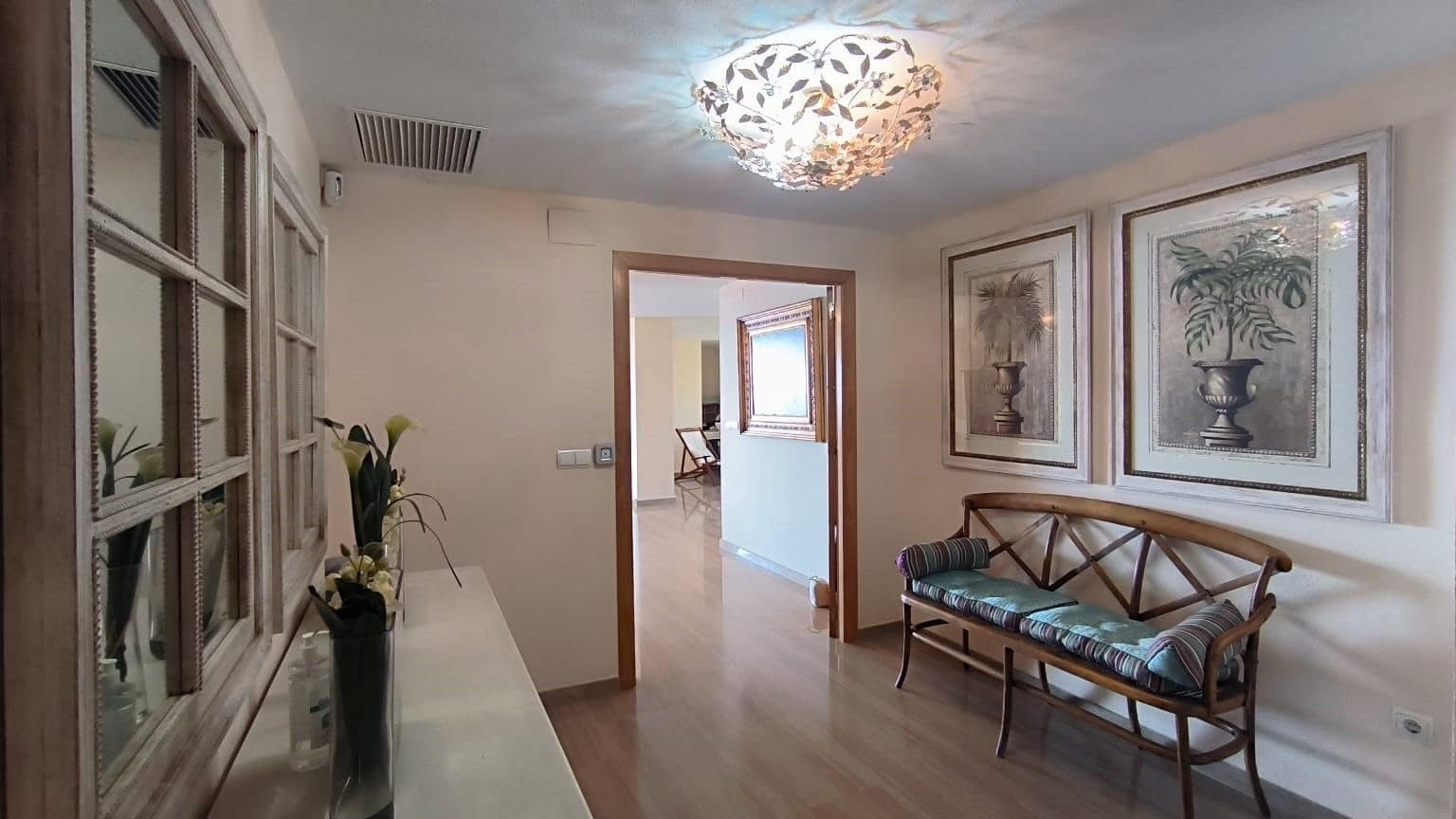 Apartamento de 3 habitaciones en Benidorm en venta con piscina garaje - 995.000 € (Ref: 9165476)