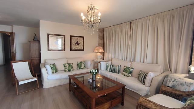 Apartamento de 3 habitaciones en Benidorm en venta con piscina garaje - 995.000 € (Ref: 9165476)